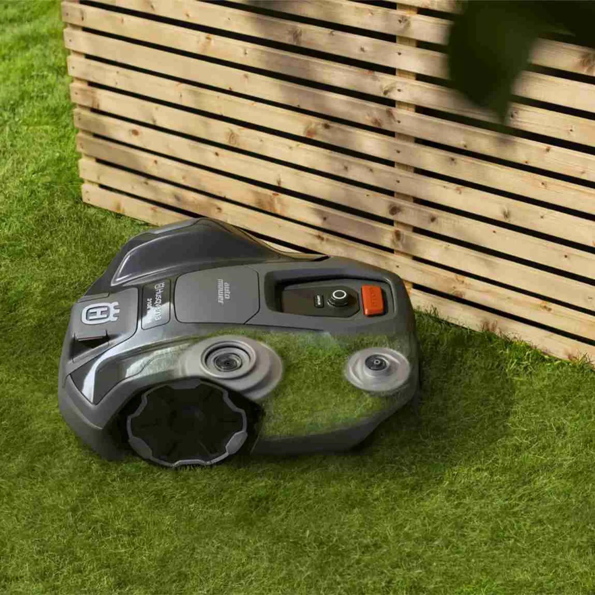 Tondeuse robot Husqvarna Automower 305E Nera